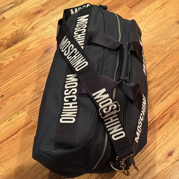 MOSCHINO DUFFLE BAG - Picture 6 of 9